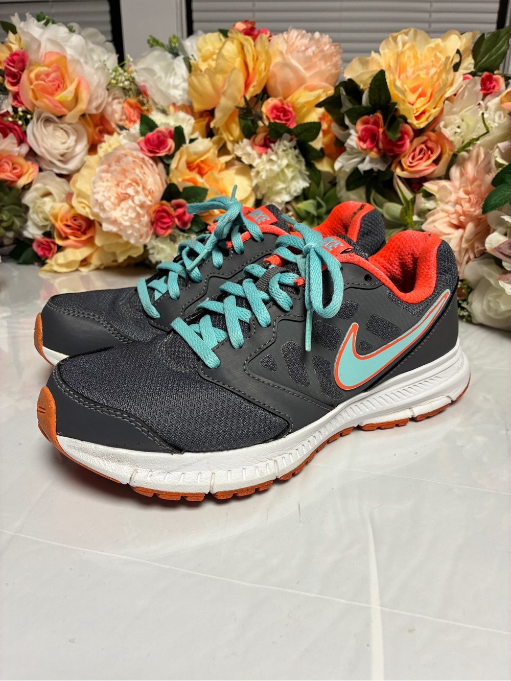 Nike Downshifter 6 Women’s Running Sneaker Gray Teal Orange Size 7.5 684765-018